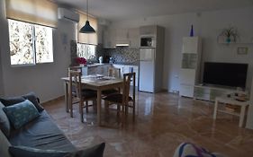 Eva'S House